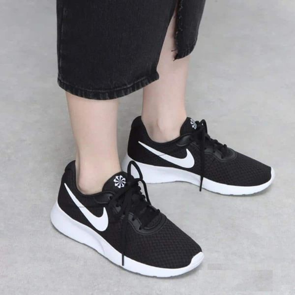 Кроссовки Nike Tanjun Black DJ6257-004 DJ6257-004 фото